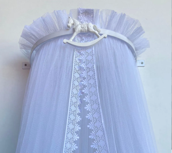 02 dossel meia lua aplique cavalinho branco