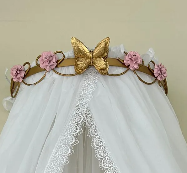 01 dossel meia lua flores e borboletas dourado e rosa