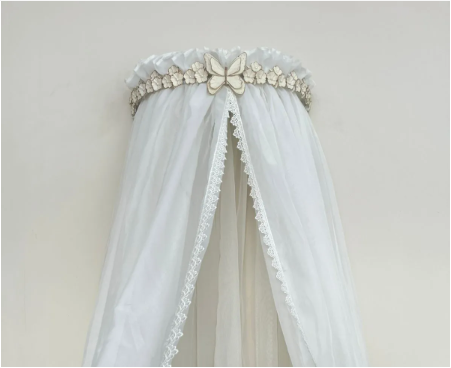 03 dossel meia lua flores e borboletas offwhite