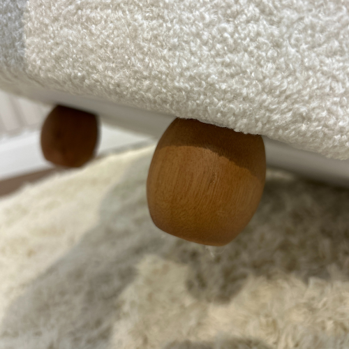 01 pufe organico bean pes madeira abstratto